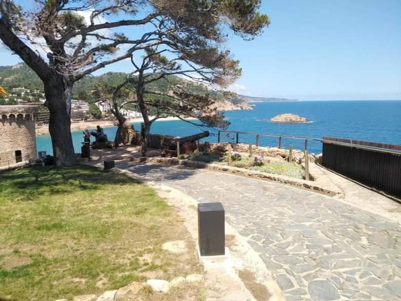 Hostal Sant Jordi Tossa de Mar Buitenkant foto